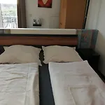 V.k. Pgmbh 住宿加早餐酒店 3*