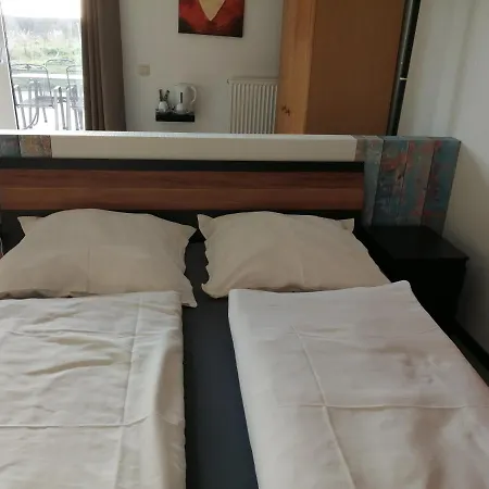 V.k. Pgmbh Bed & Breakfast 3*