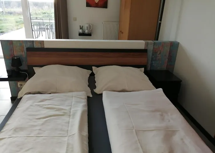 V.k. Pgmbh Nocleg ze śniadaniem 3*